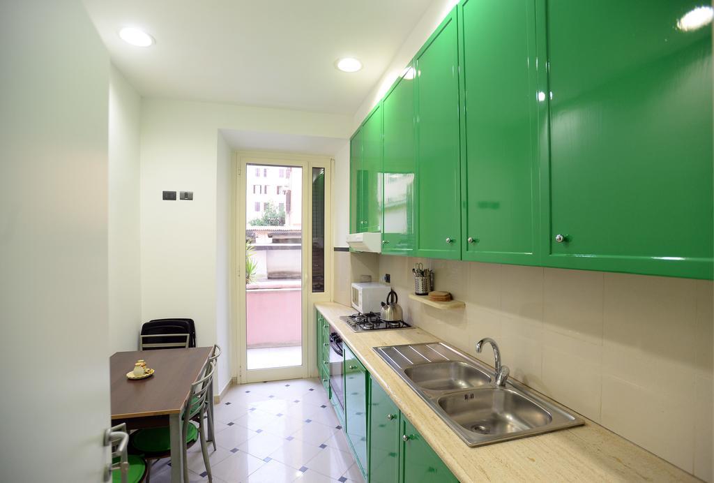 Casa Andrew Apartment Rome Bagian luar foto